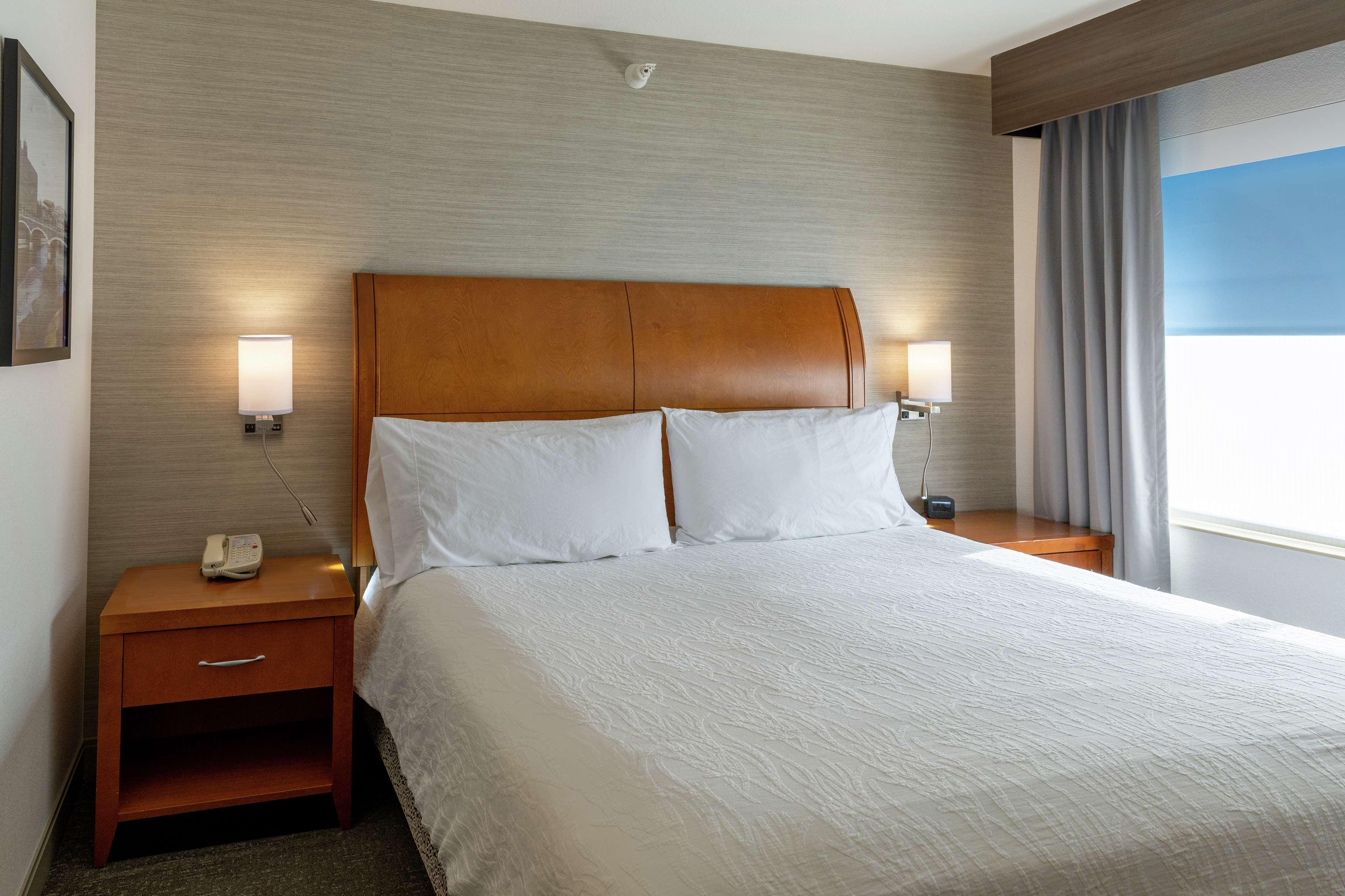 Hilton Garden Inn Уест Де Мойн Екстериор снимка