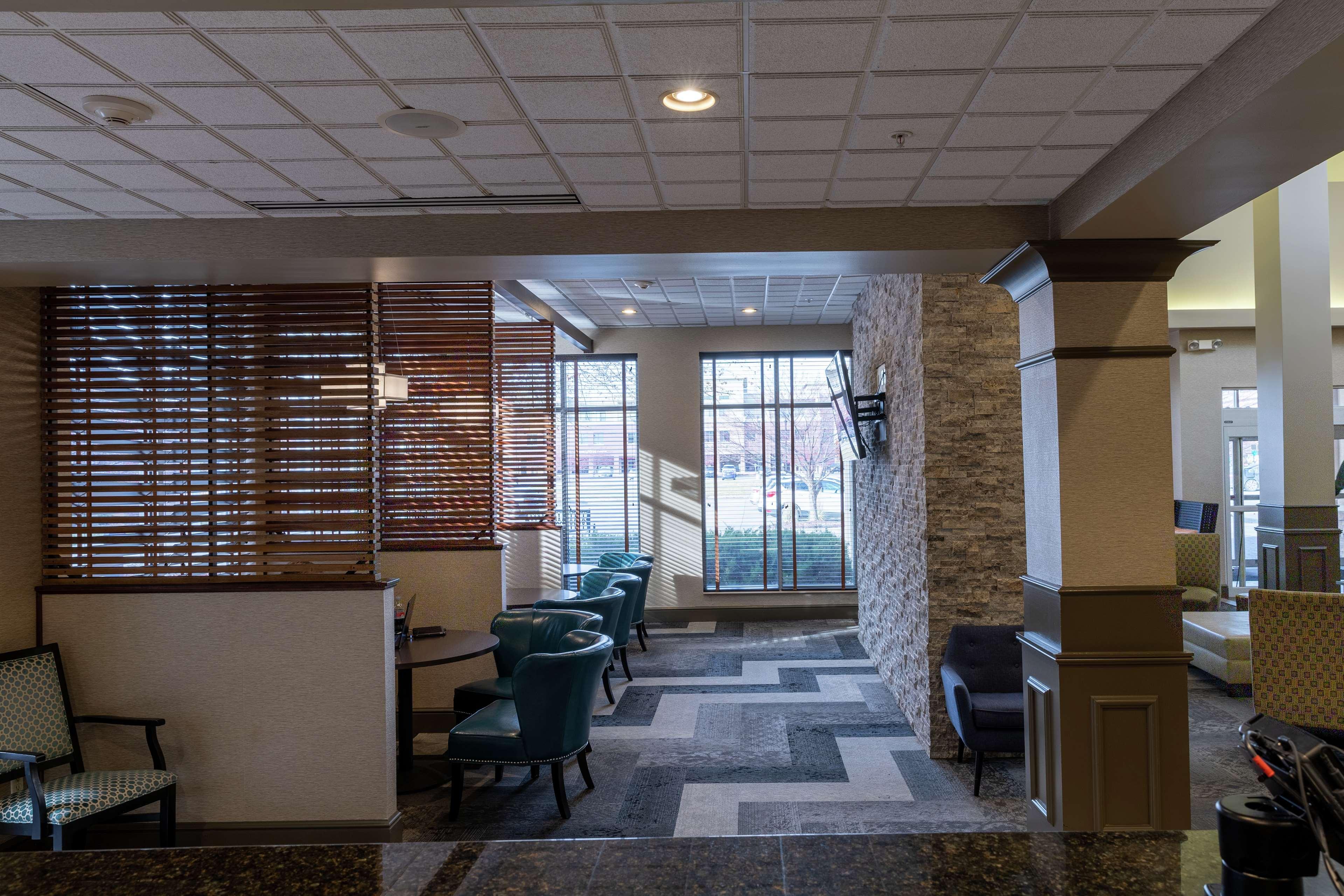 Hilton Garden Inn Уест Де Мойн Екстериор снимка