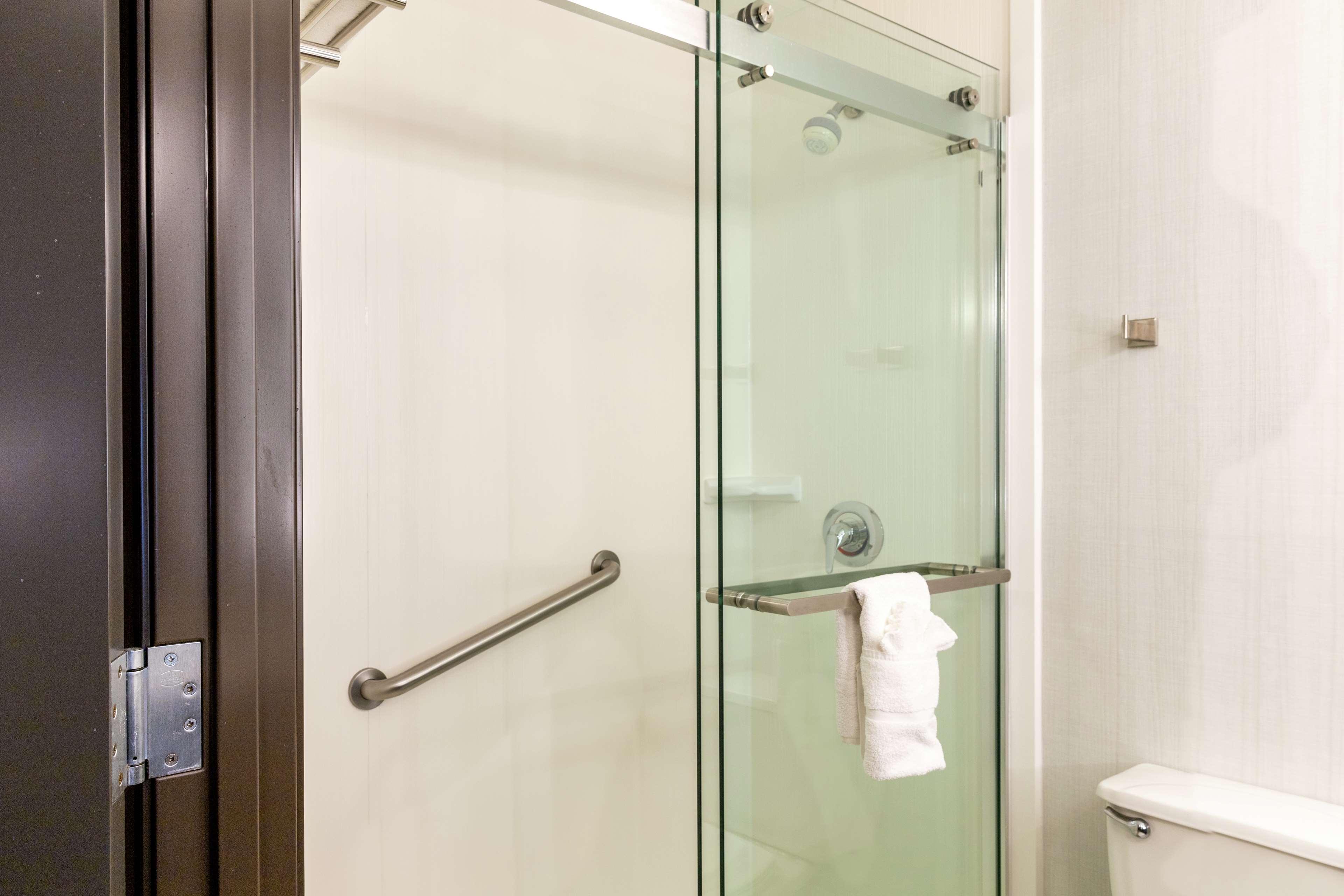 Hilton Garden Inn Уест Де Мойн Екстериор снимка