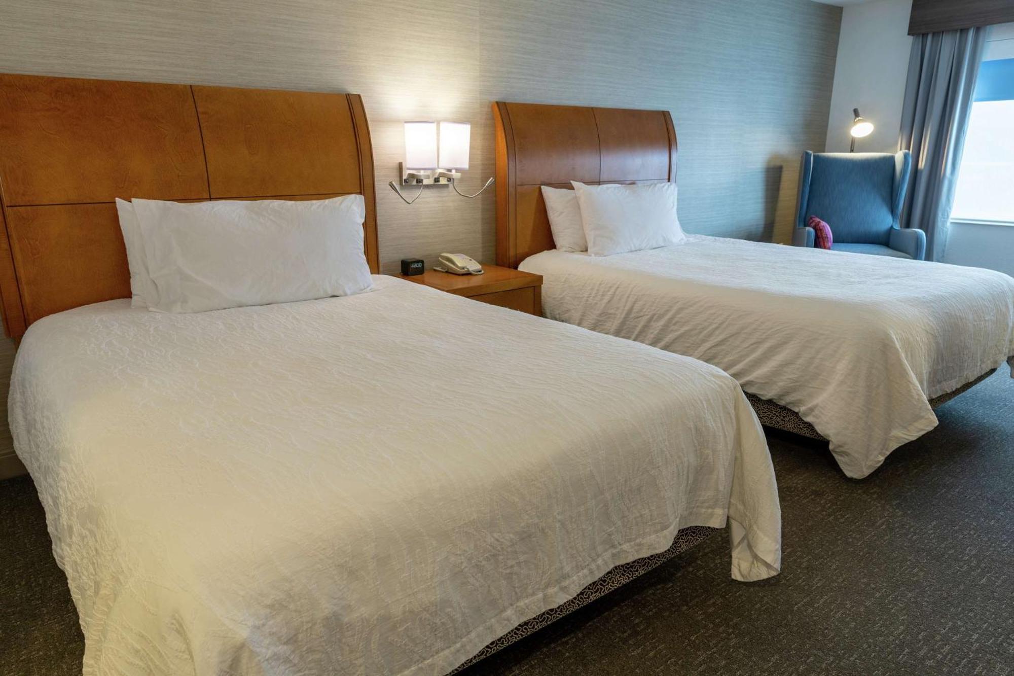 Hilton Garden Inn Уест Де Мойн Екстериор снимка